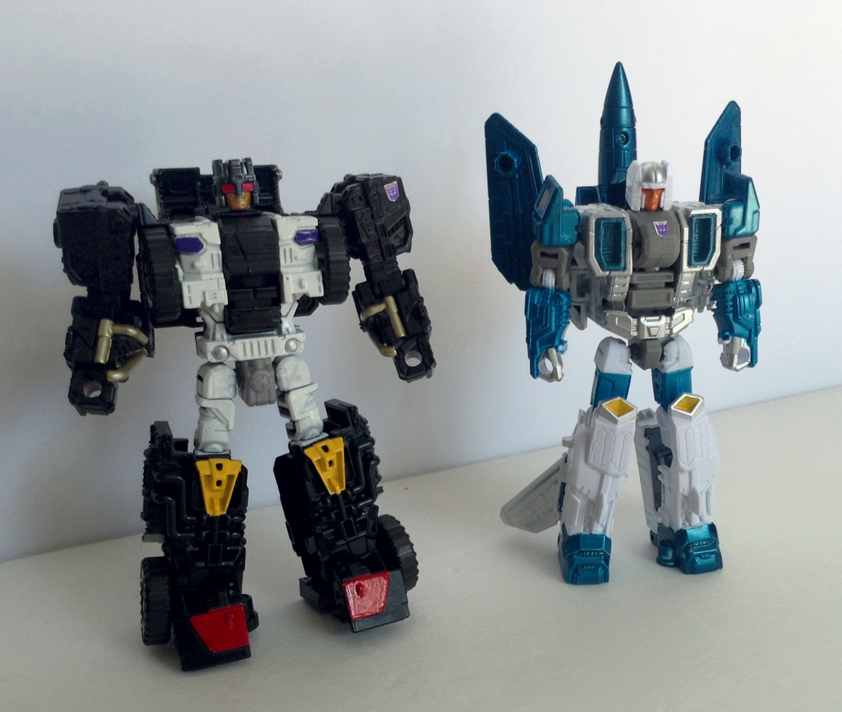 Heavy/Scratch: - Combiner Wars Liokaiser | TFW2005 - The 2005 Boards