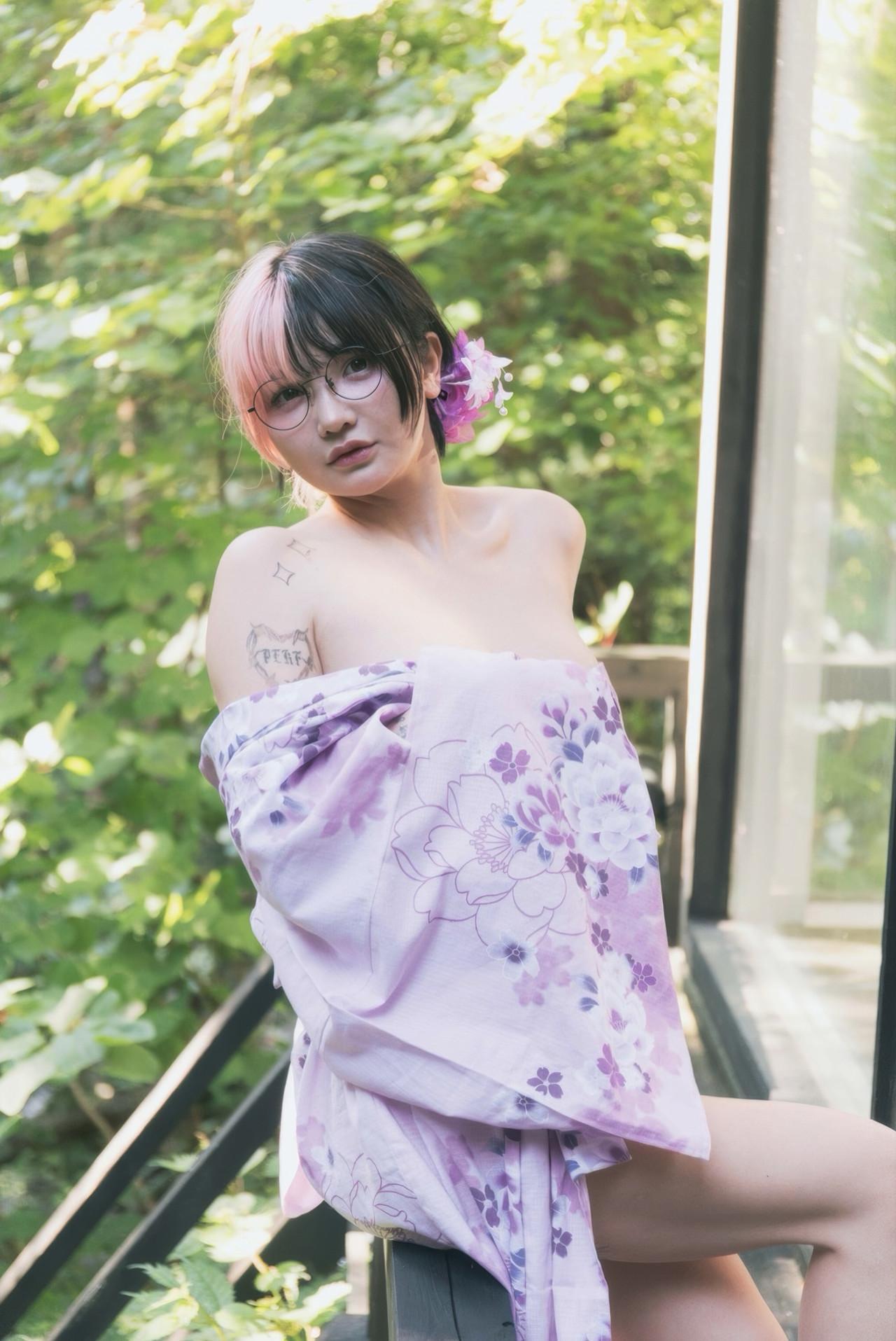 Chukimeroday ちゅきめろでぃ, 2nd 写真集 『一泊二日』 Set.01(10)
