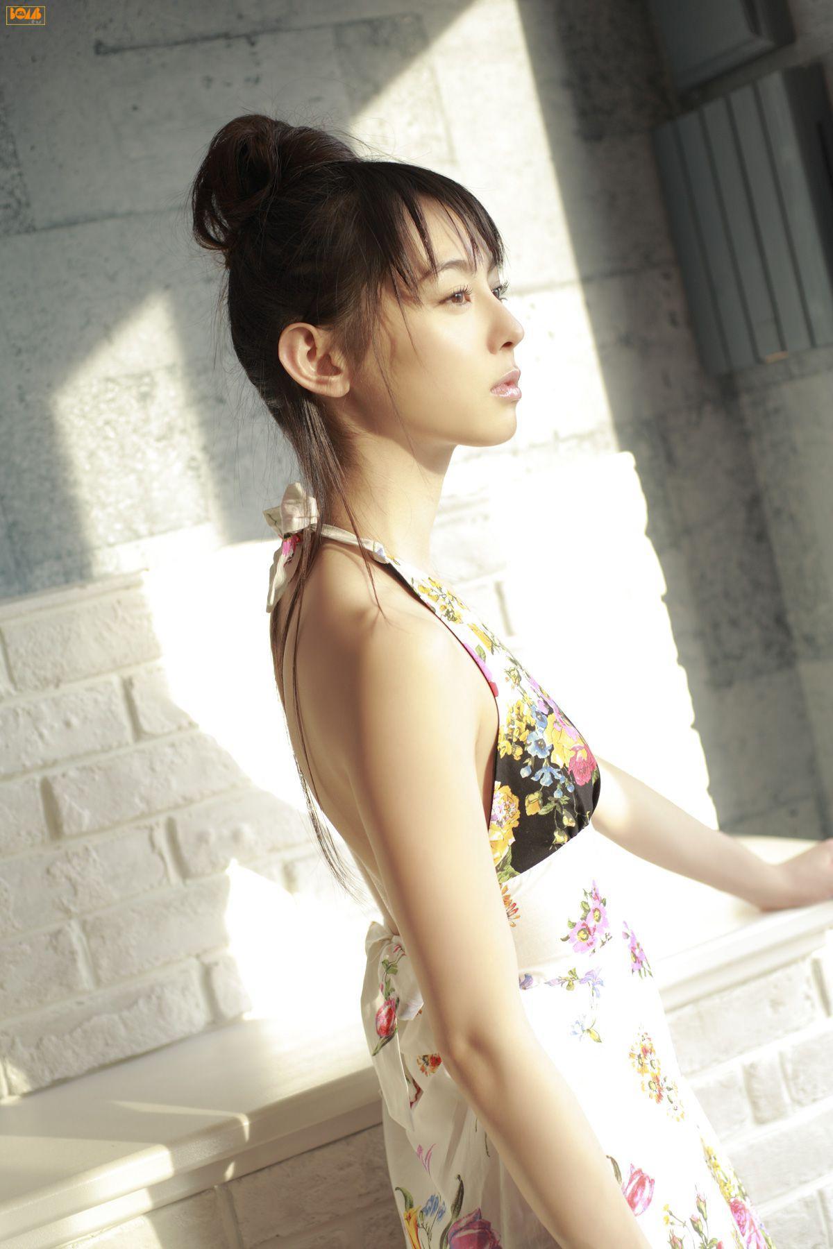 [Bomb.TV] 2009年01月刊 秋山莉奈 Rina Akiyama 写真集(17)