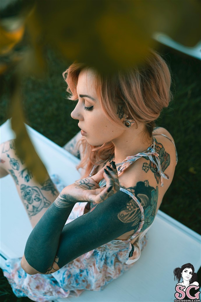 Ninaq Suicide, Hamadryad