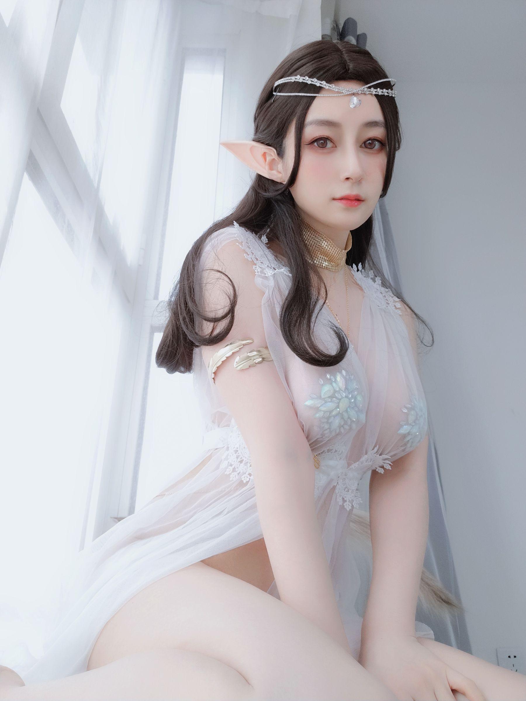 Coser小姐姐白银 – 精灵宝石内衣 套图(34)