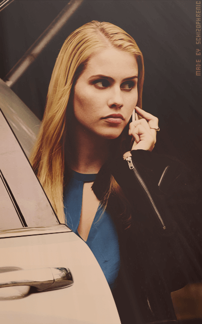 Claire Holt AMSwhAPs_o