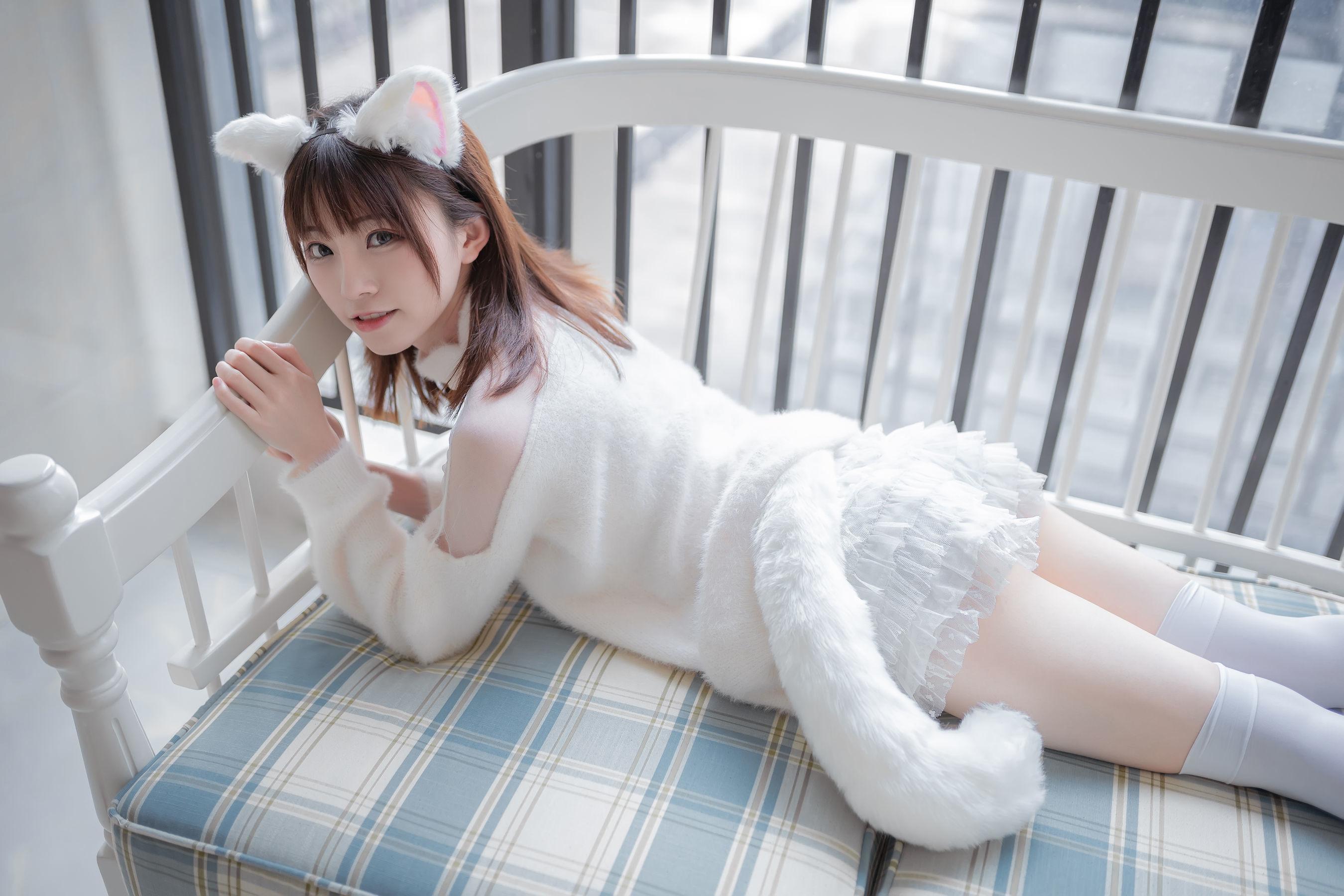 [网红COSER] 动漫博主Kitaro_绮太郎 – 白喵女友 写真集(28)