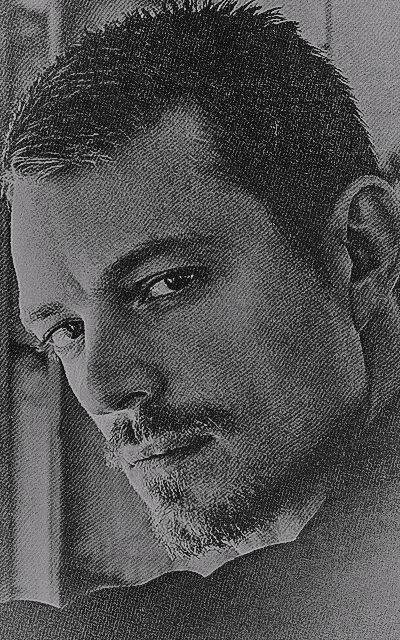 joel kinnaman Is8Lh1H3_o