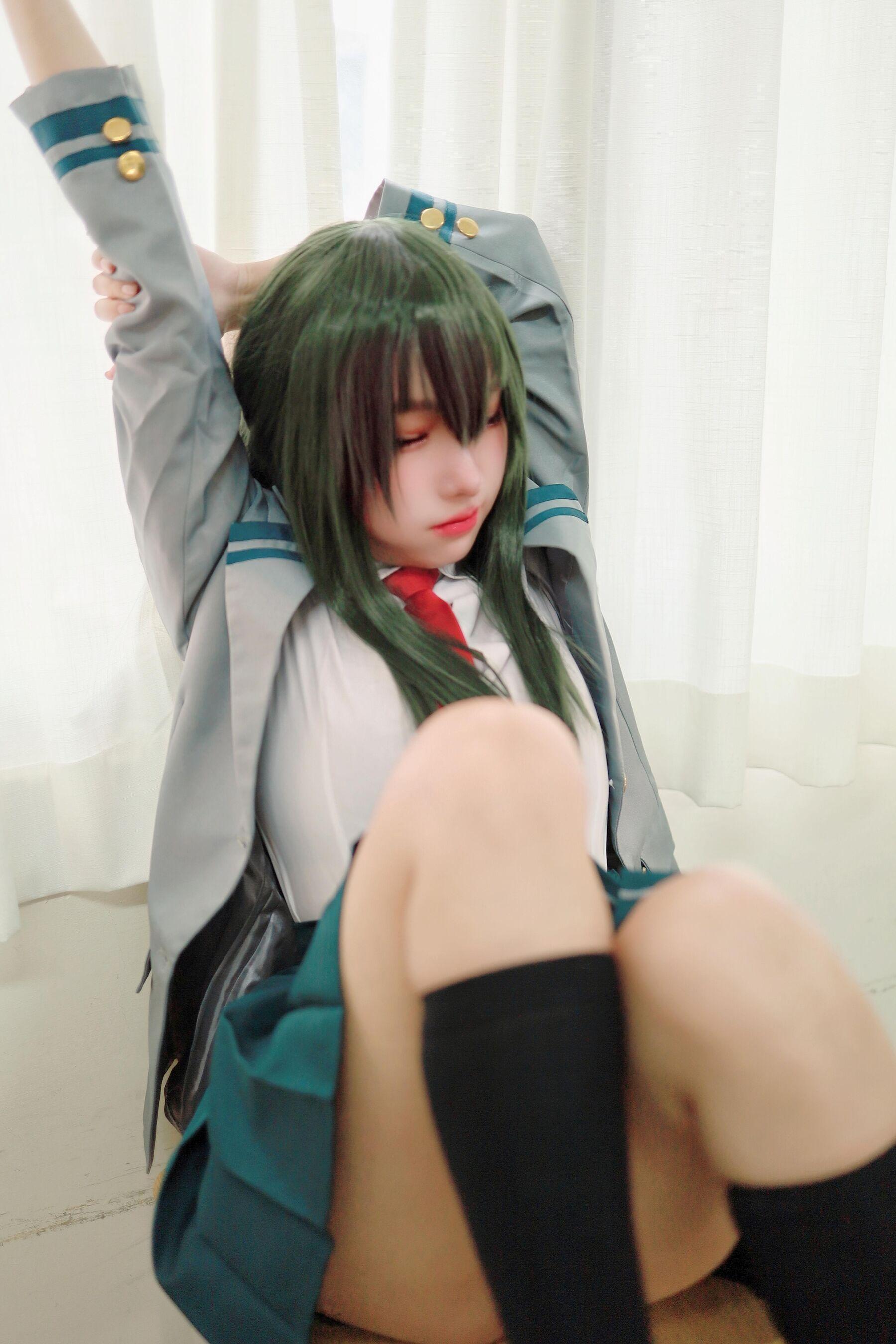 国模套图 慕慕Momo《蛙吹梅雨 学生服 Asui Tsuyu》(16)