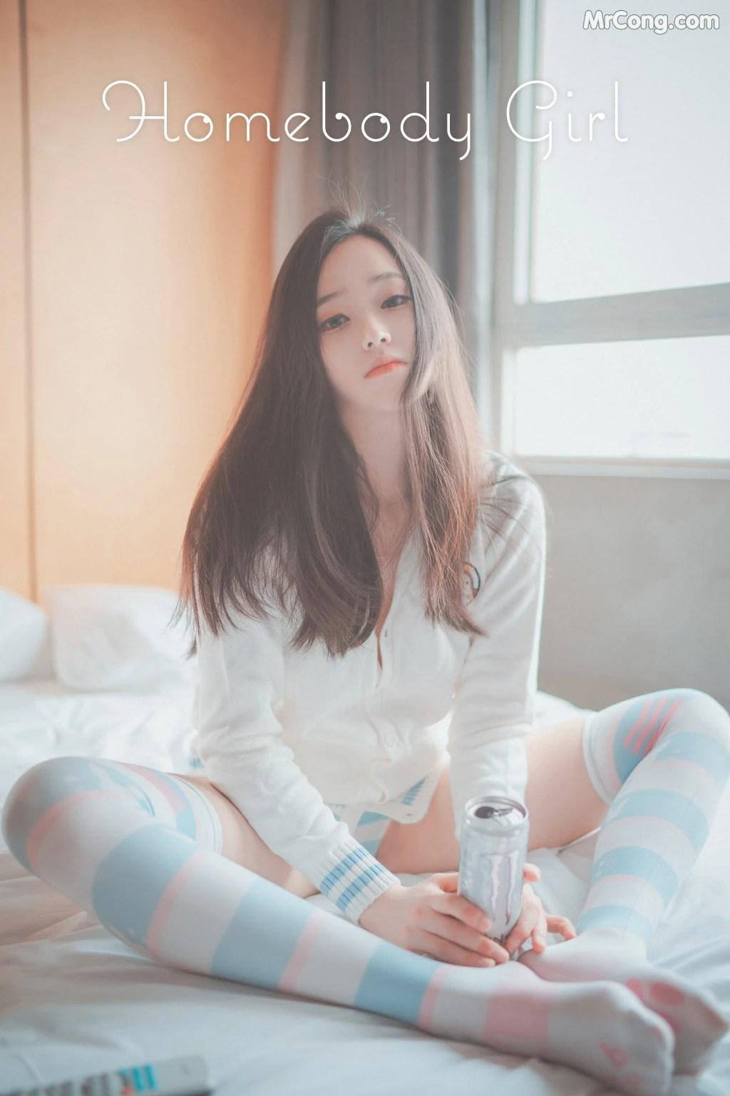 DJAWA Photo - Bambi (밤비): "Homebody Girl" (50 photos)(50)