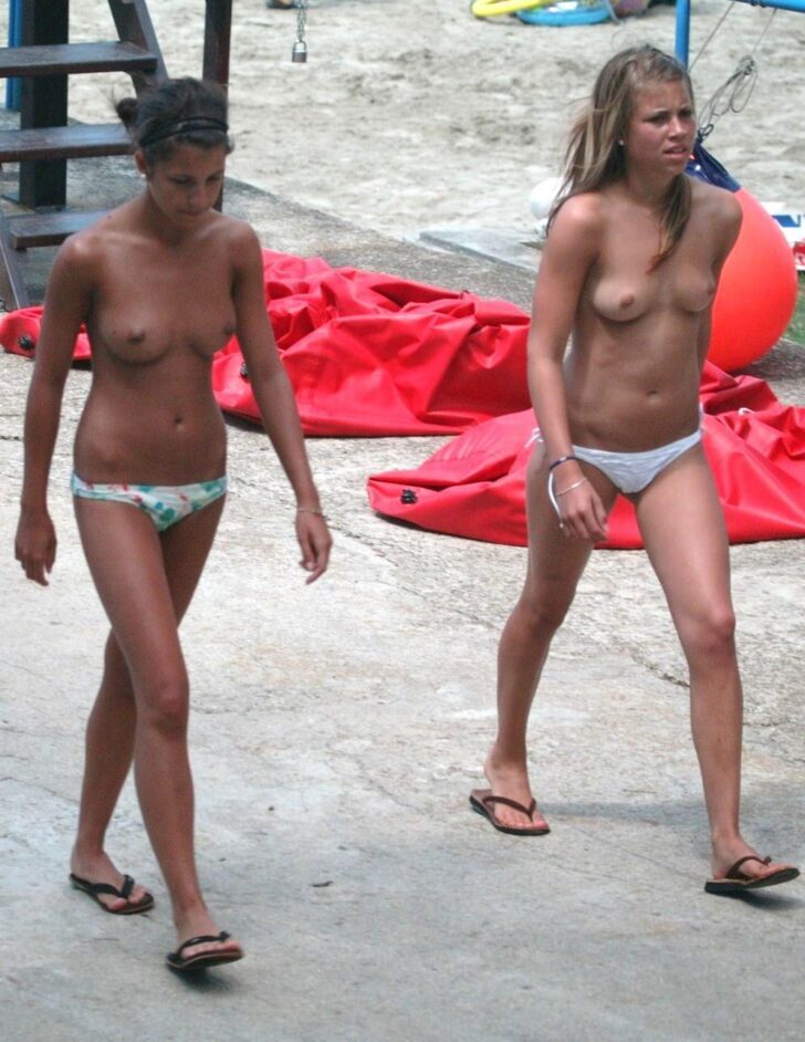 nudistas