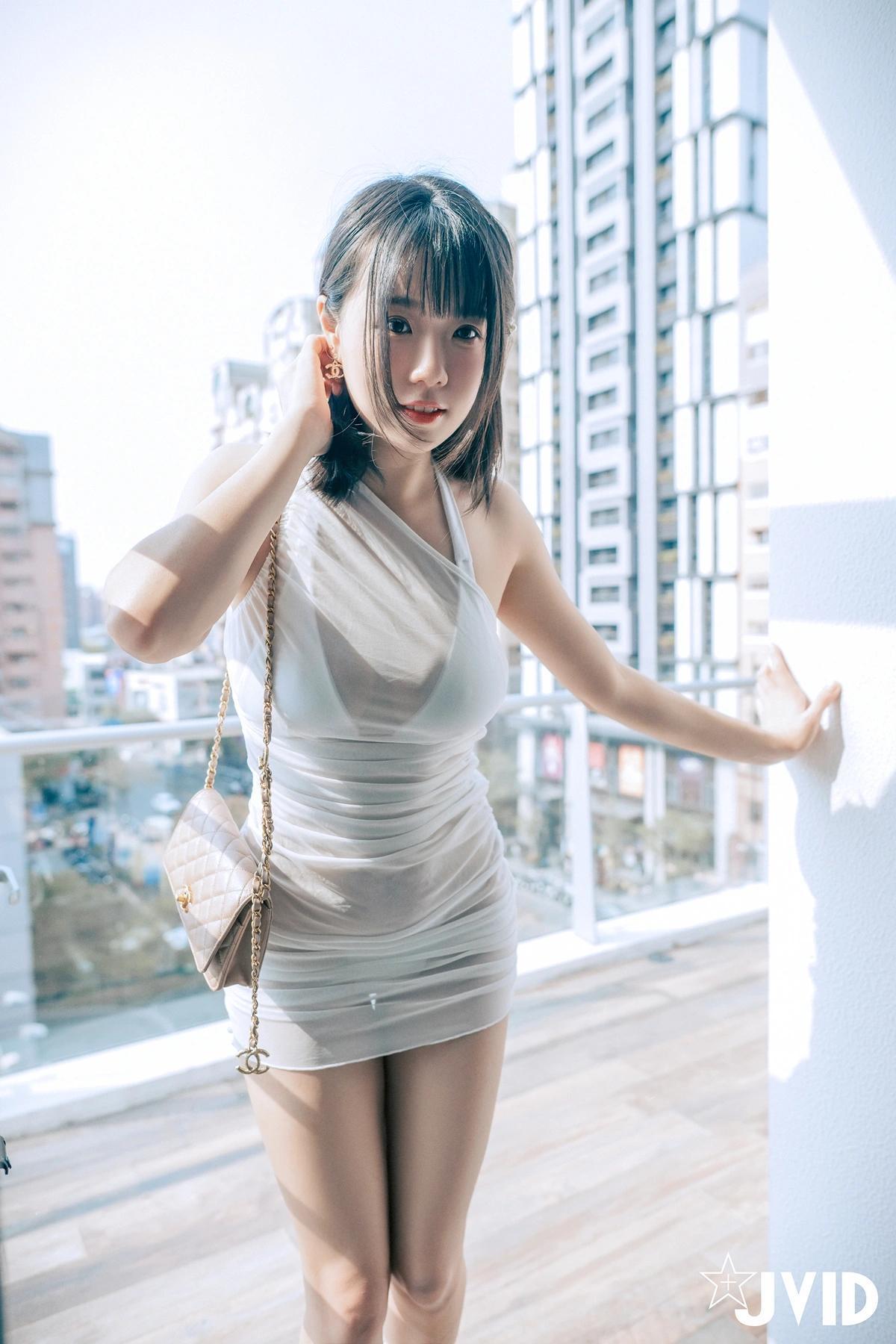 JVID Angela寶7 – 豪乳情婦の不倫旅行－寶七🫦跪舔肉棒的色色拜金萌妹🔥靈巧的舌頭舔來舔去😈 Set.01(18)