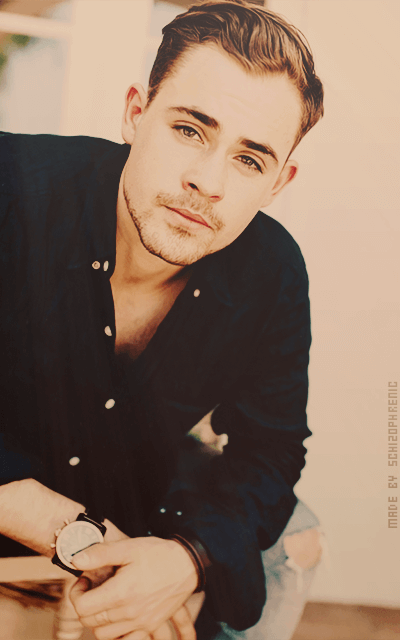 Dacre Montgomery Qzj3Ydk3_o