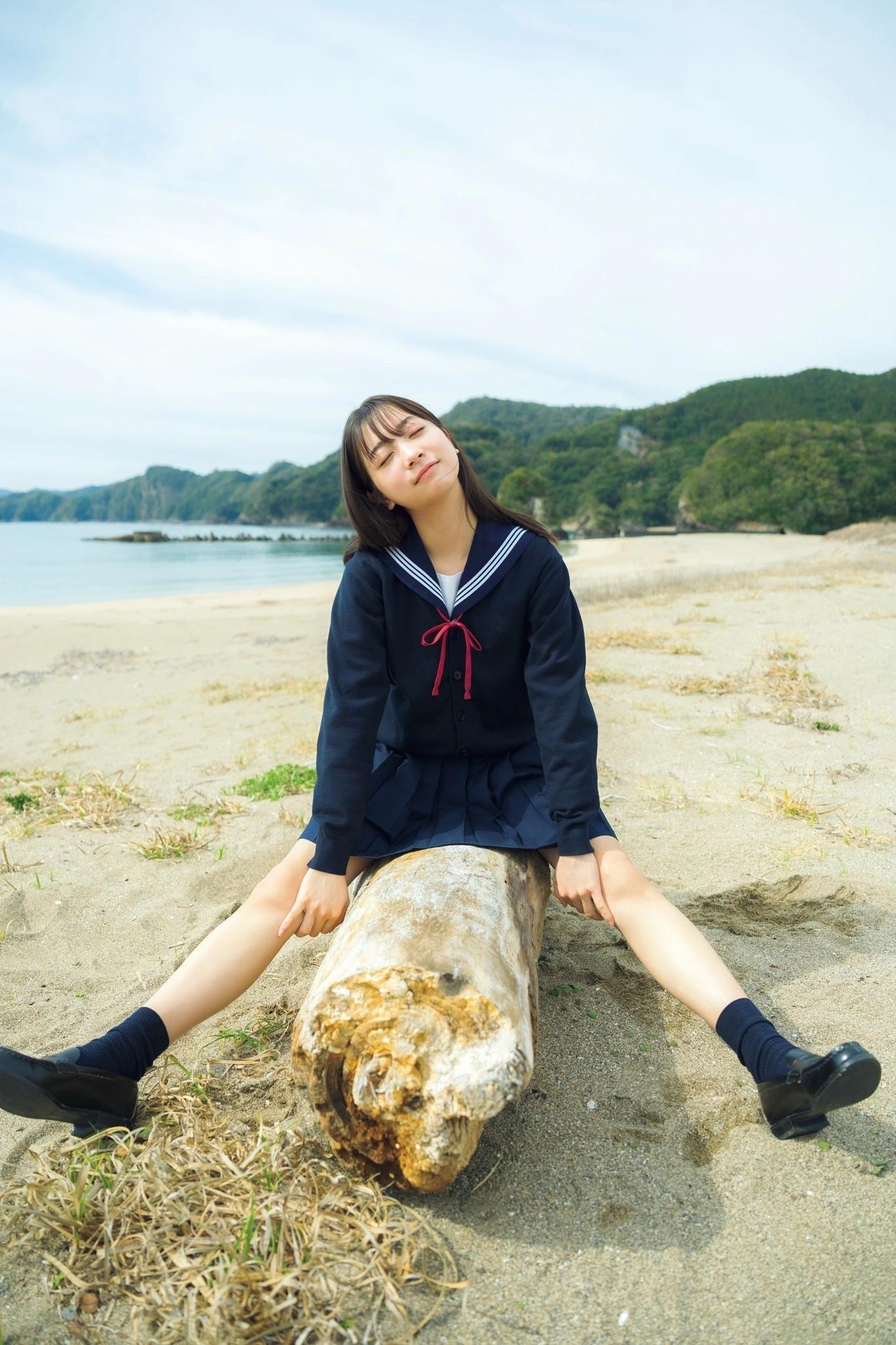 Maya Imamori 今森茉耶, 1st写真集 「恋がはじまクる」 Set.02(19)