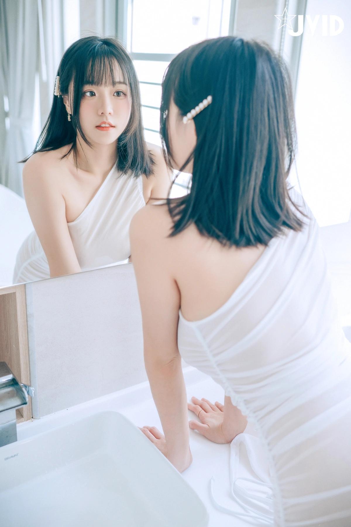 JVID Angela寶7 – 豪乳情婦の不倫旅行－寶七🫦跪舔肉棒的色色拜金萌妹🔥靈巧的舌頭舔來舔去😈 Set.02(19)