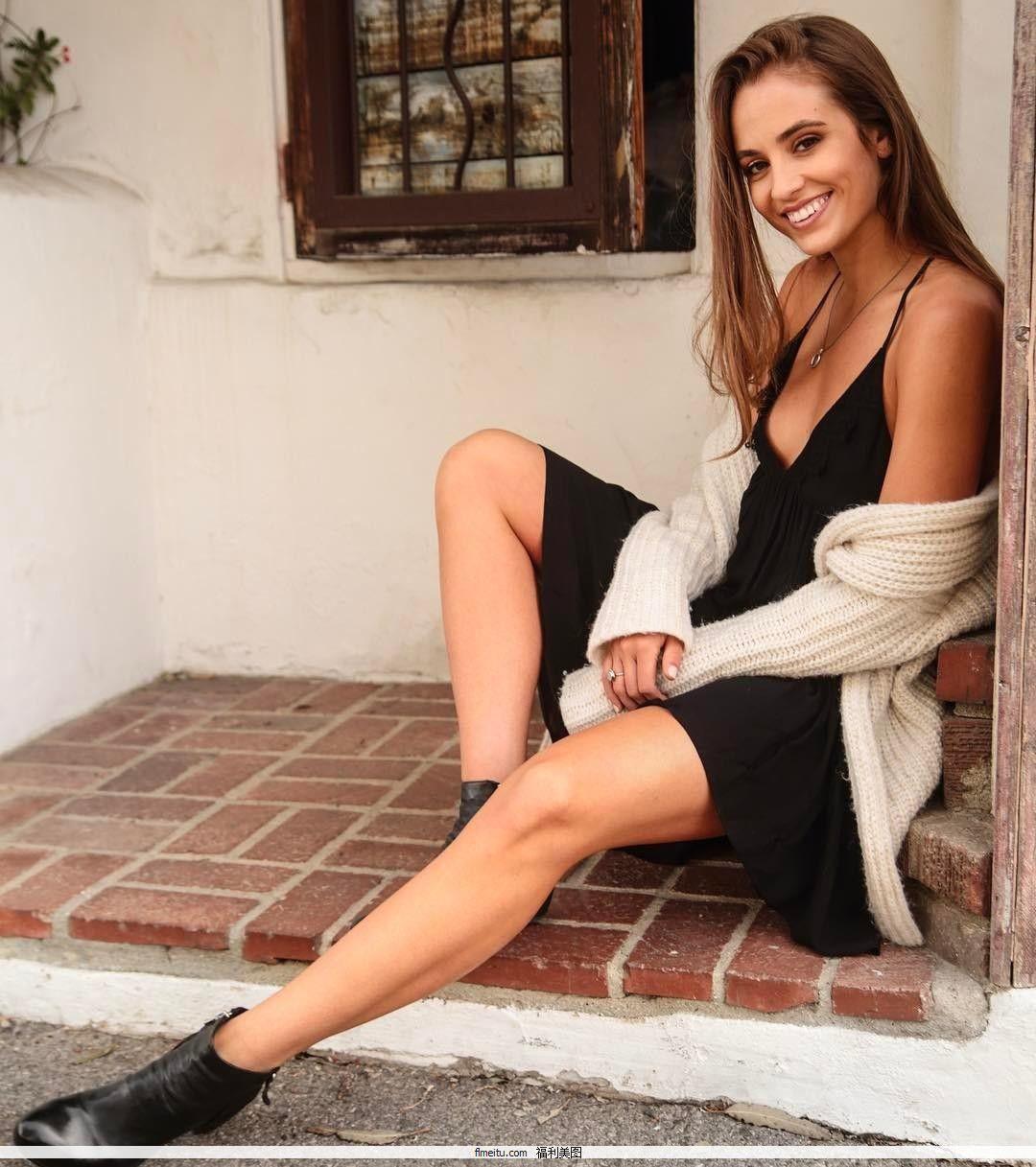 Rachel DeMita- 颜艺俱佳的美女篮球主播图片(12)