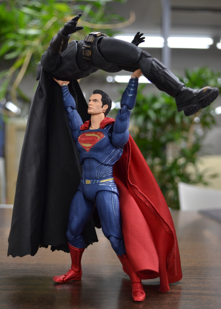 Justice League DC - Mafex (Medicom Toys) - Page 2 KPdPPBYE_o