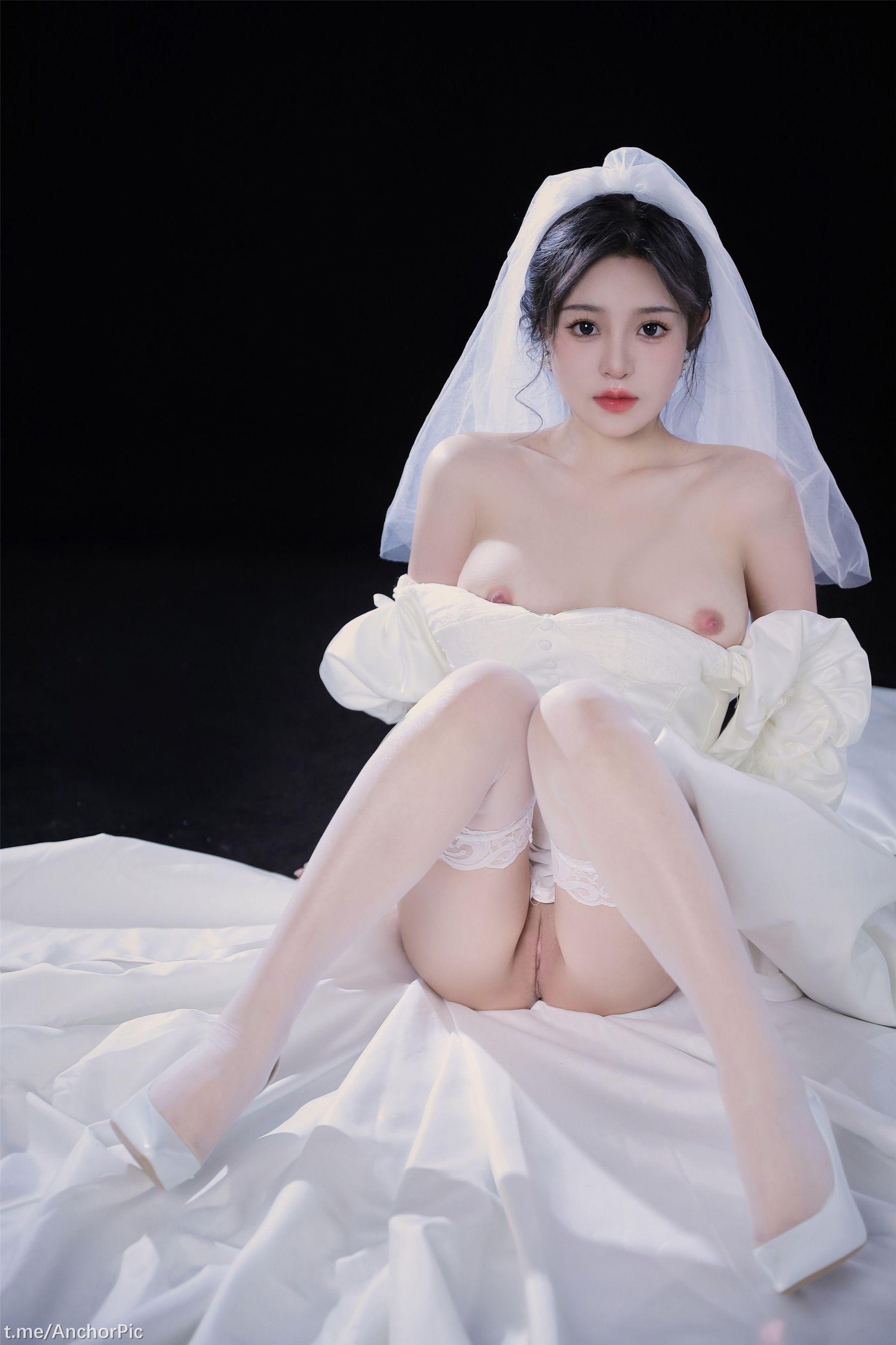 国模套图 桃暖酱《婚纱》(26)