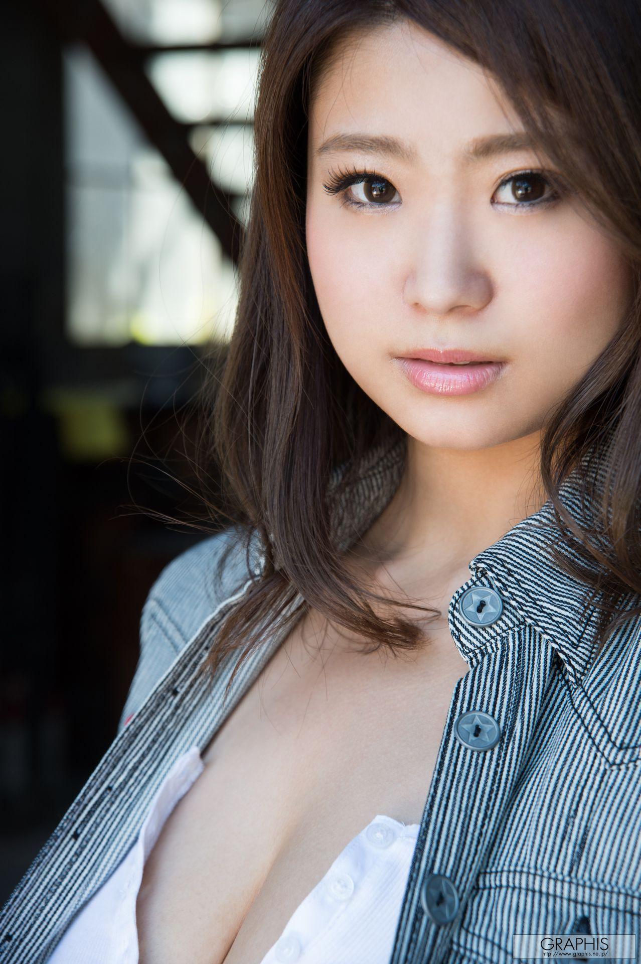 深田ナナ/深田奈奈『Natural-Busty-Girl!』 [Graphis] Gals 写真集(39)