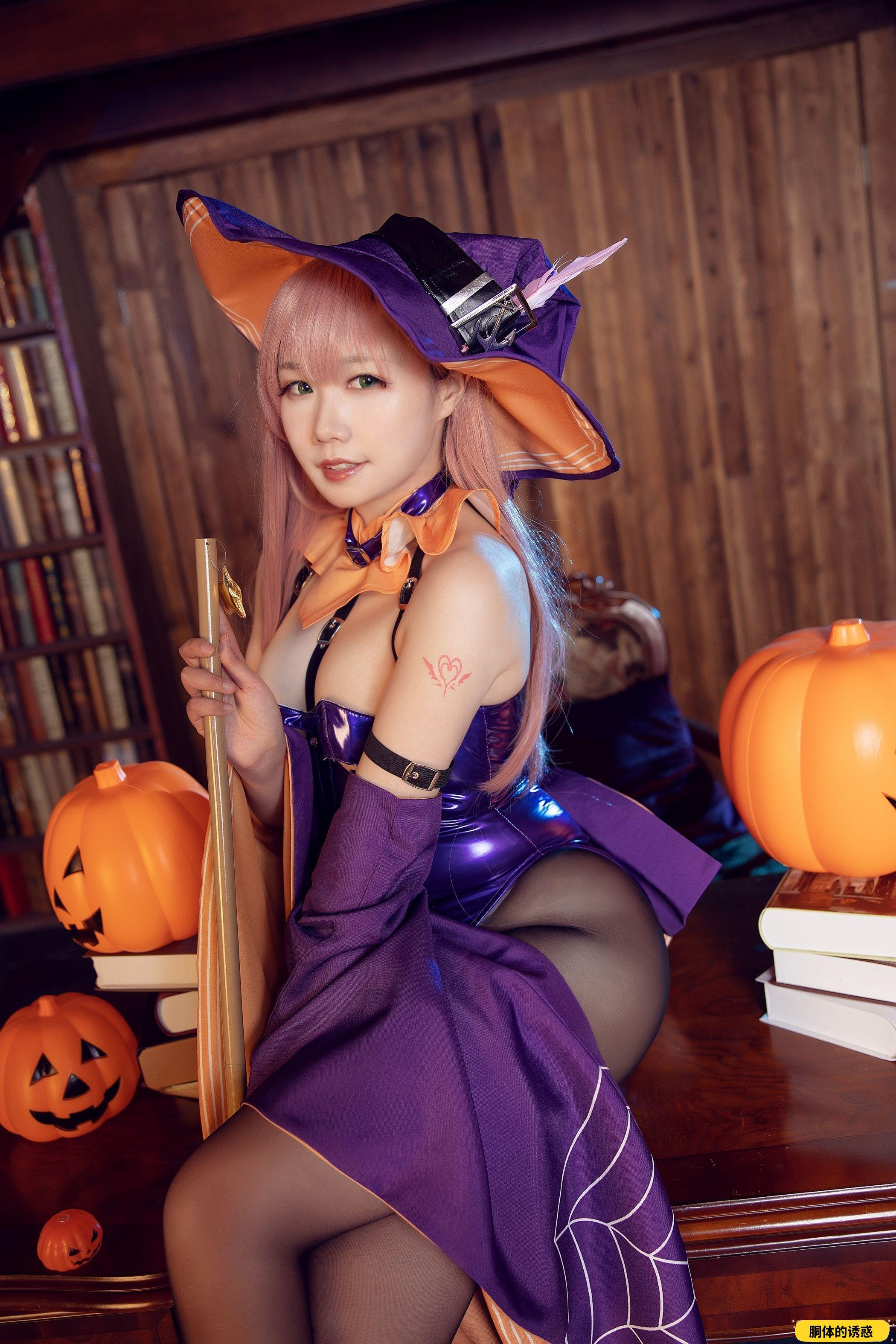 Makachan 麻花麻花酱 - Memphis Halloween (Azur Lane)