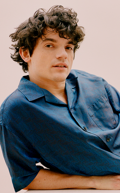 Edward Bluemel YFGr2cYm_o