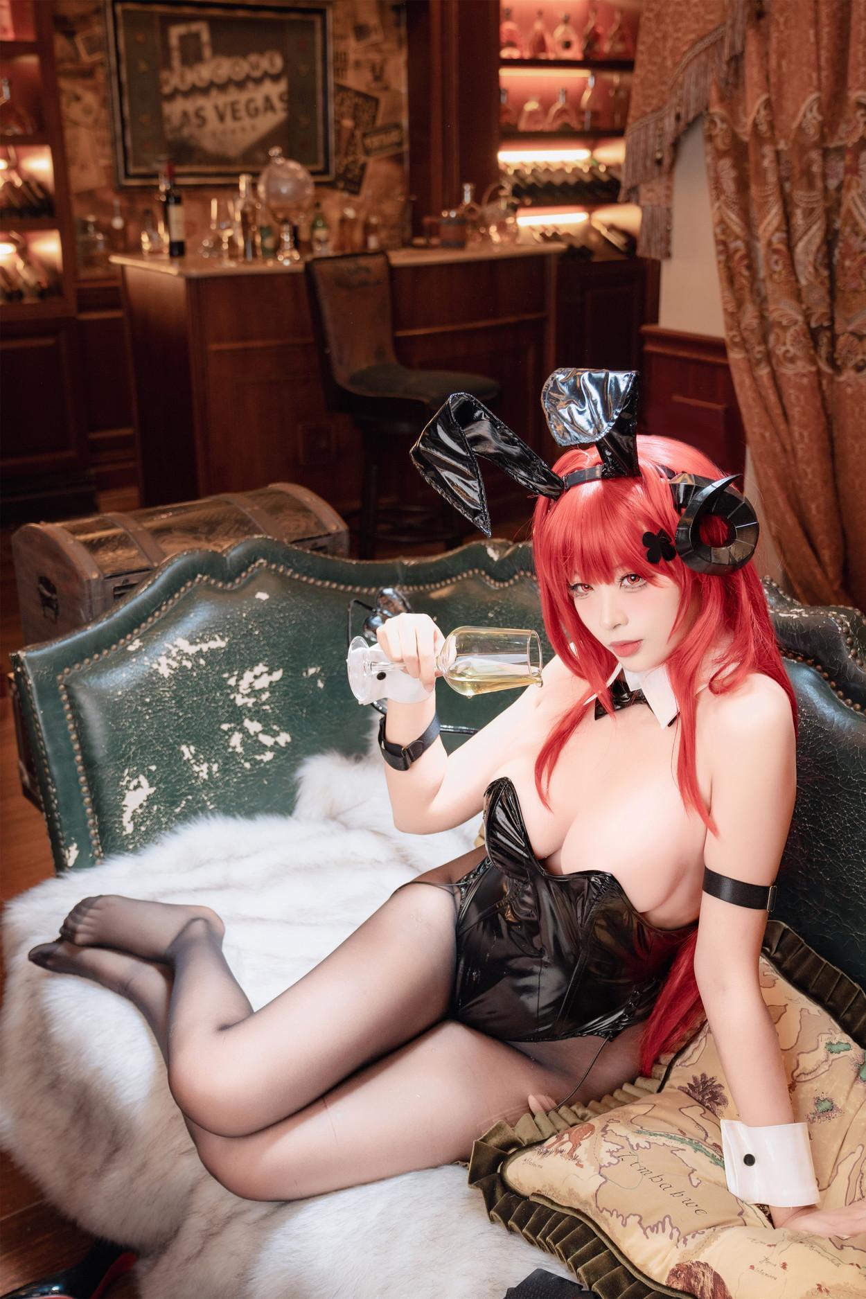 Cosplay 轩萧学姐 兴登堡兔女郎(64)