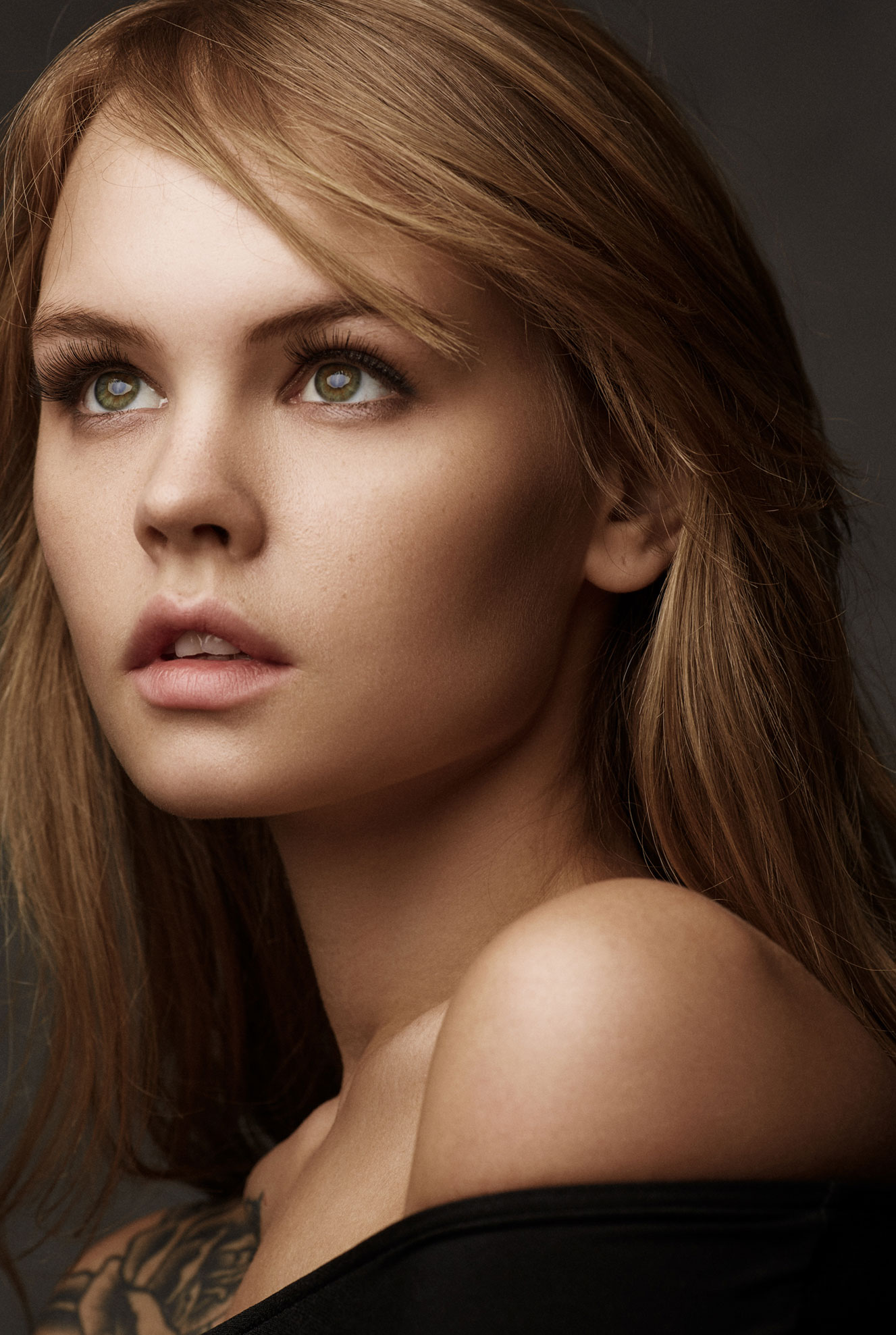портрет Анастасии Щегловой / Anastasiya Scheglova by Babak Fatholahi портрет Анастасии Щегловой / Anastasiya Scheglova by Babak Fatholahi