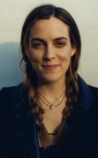 Riley Keough - Page 3 ZM9AqI4Y_o