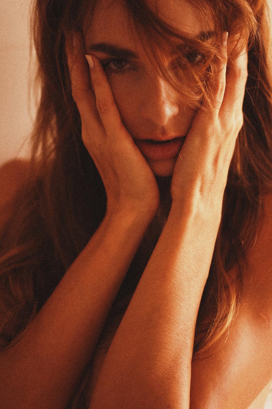 The Sensual Side / Zsuzsanna Malomhegyi by Melissa Cartagena The Sensual Side / Zsuzsanna Malomhegyi by Melissa Cartagena