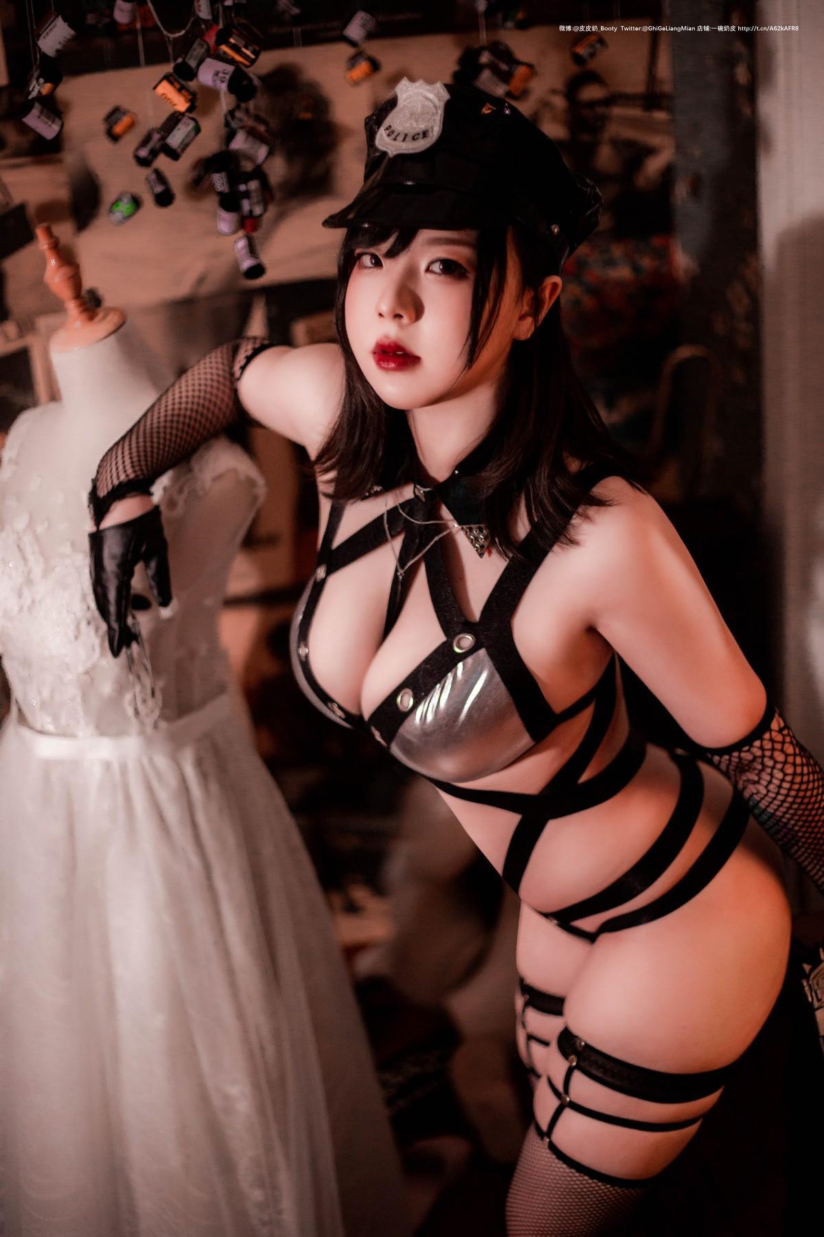 Cosplay 皮皮奶可可爱了啦 银色女警(2)