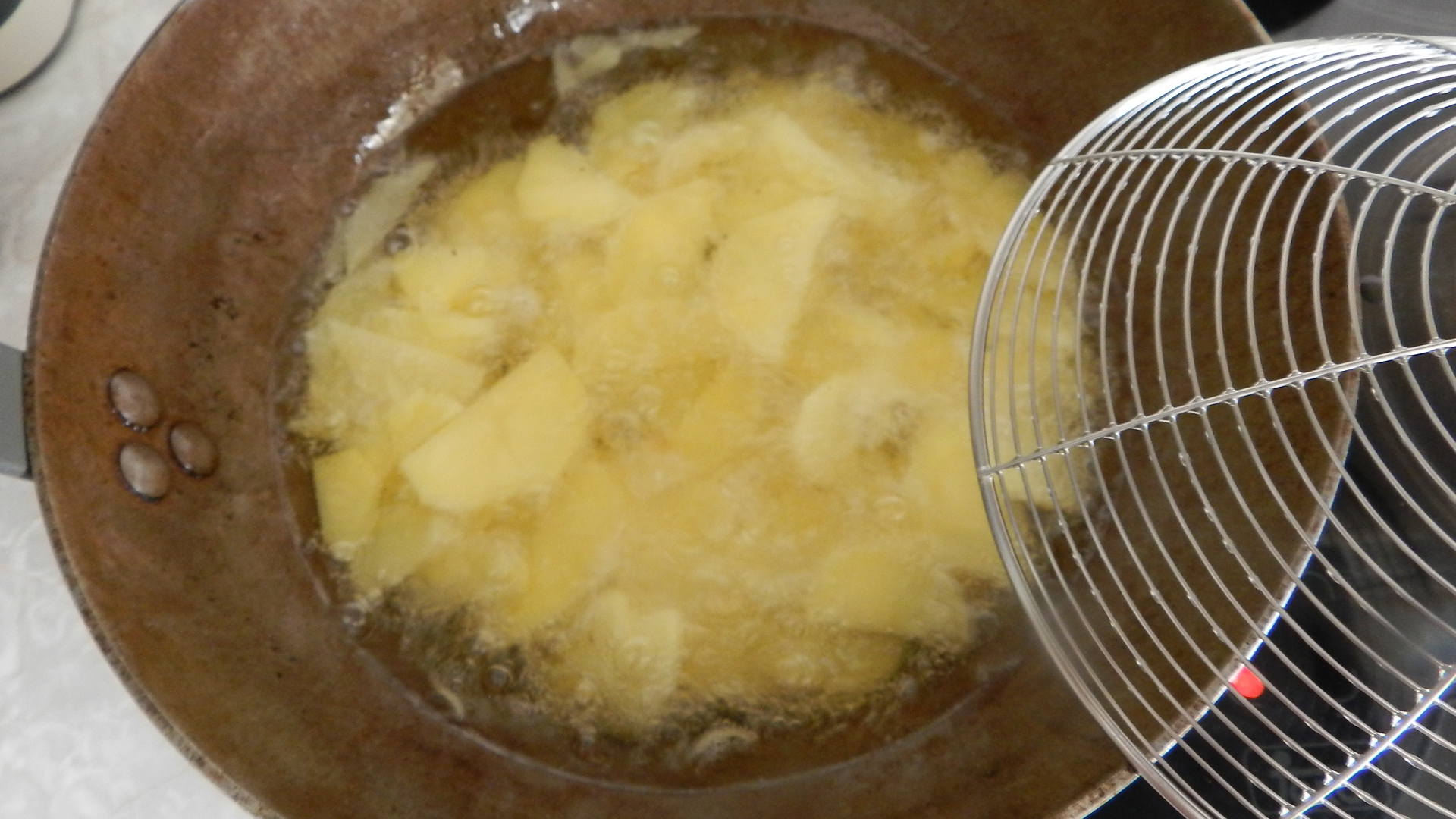 [COCINA] hoy voy a hacer la tortilla de patatas casi perfecta....