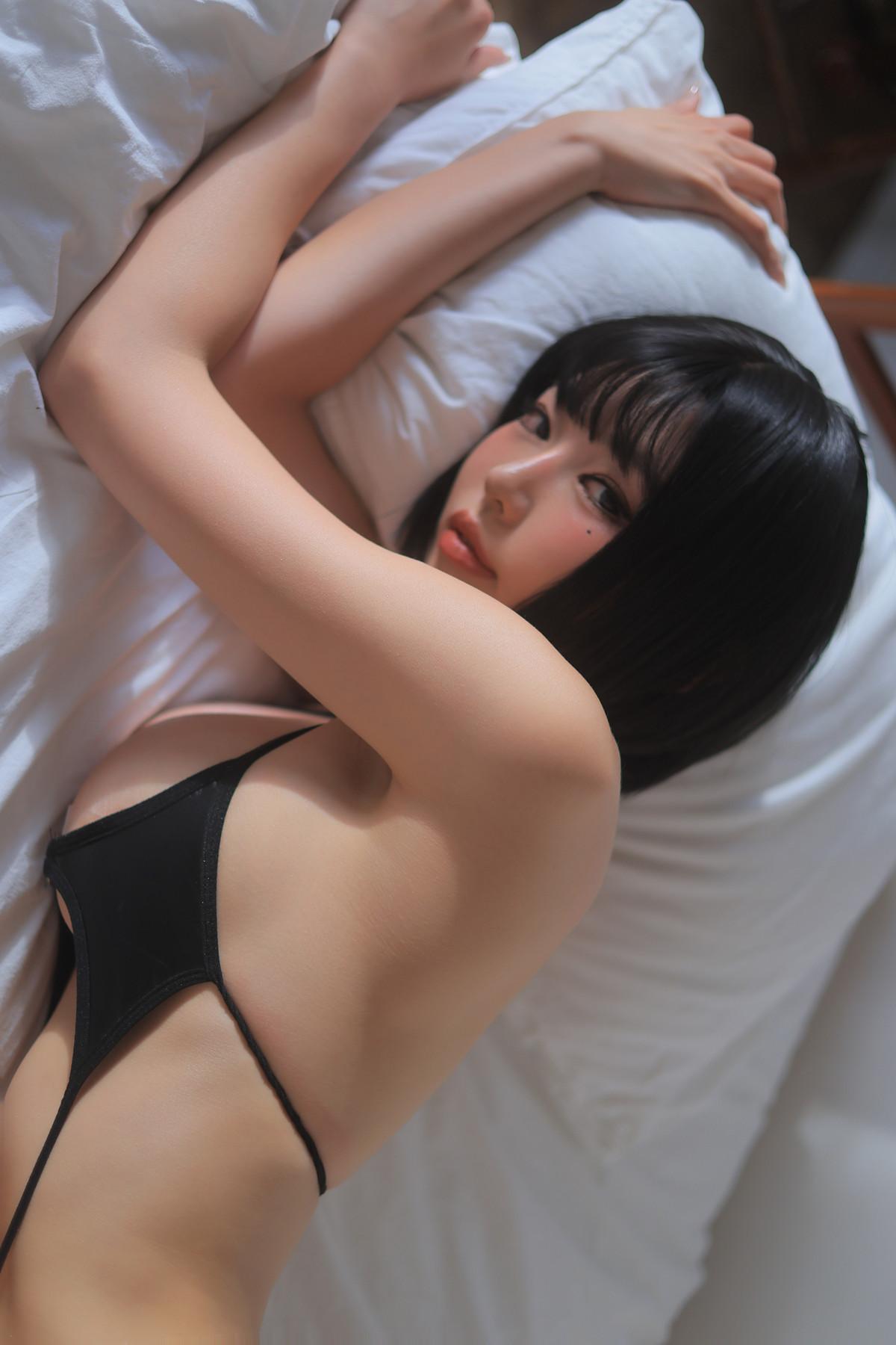 Dongeuran 동그란, PhotoBook 「Matilda」 Set.05(19)
