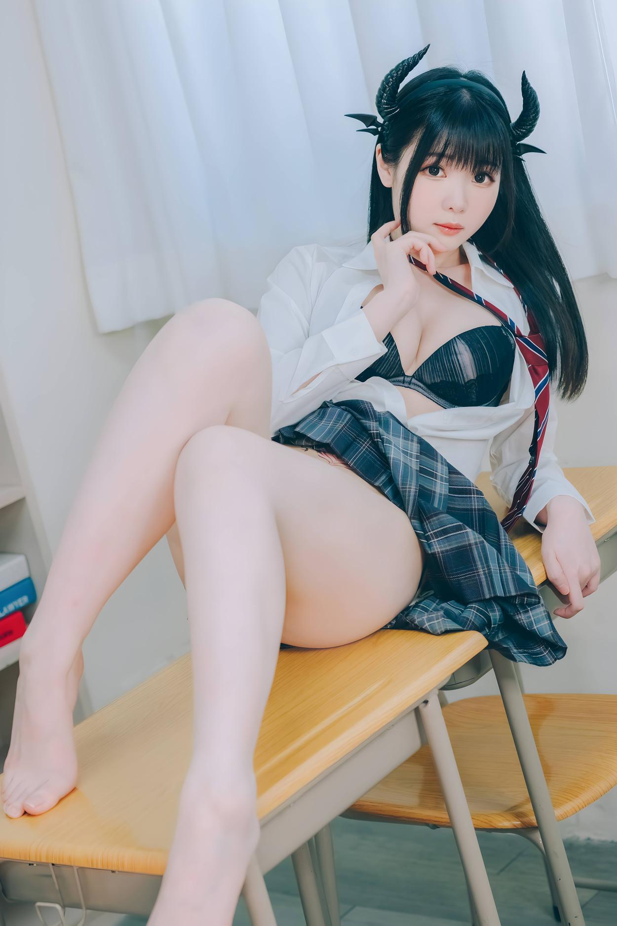 Cosplay 霜月shimo DL版写真集 隣のサキュバス霜月さん！！Vol.01 Set.01(42)