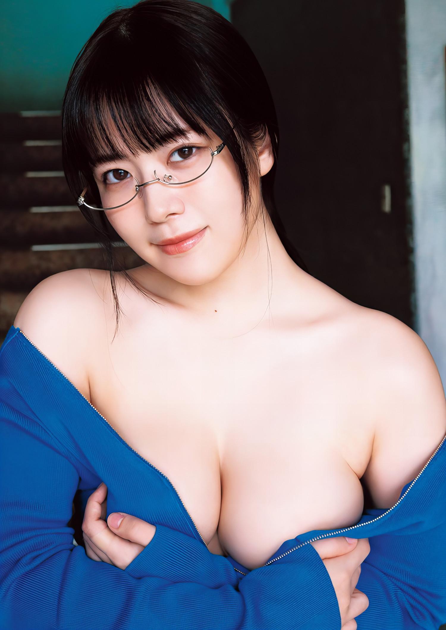 Umi Shinonome 東雲うみ, Young Jump 2024 No.12 (ヤングジャンプ 2024年12号)(6)