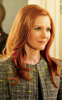 Darby Stanchfield ElkR7xSx_o