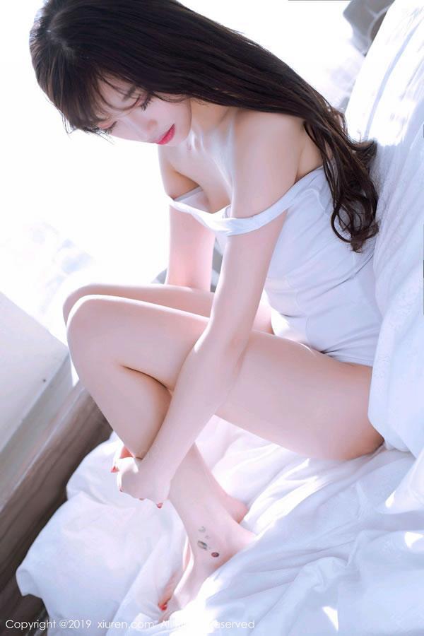 秀人网No.1334 杨晨晨性感大美妞写真(26)