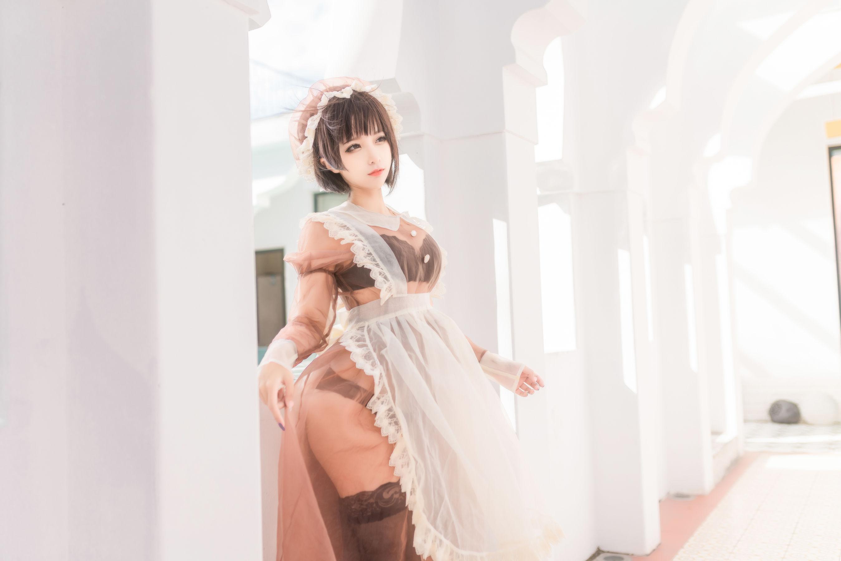 [福利女神cosplay] 动漫博主蠢沫沫 - 纱-室外女仆/40P(1)