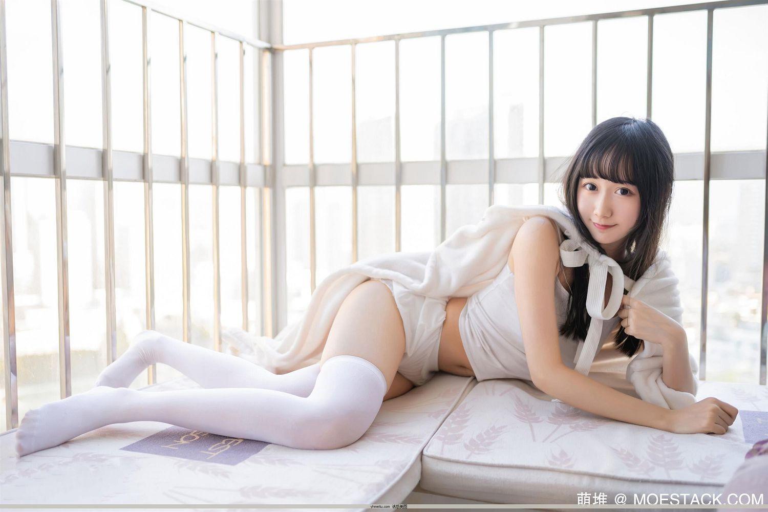 福利妹子图-萌系小姐姐治愈系美少女Coser@木绵绵OwO – 浴巾兔子[42P](3)