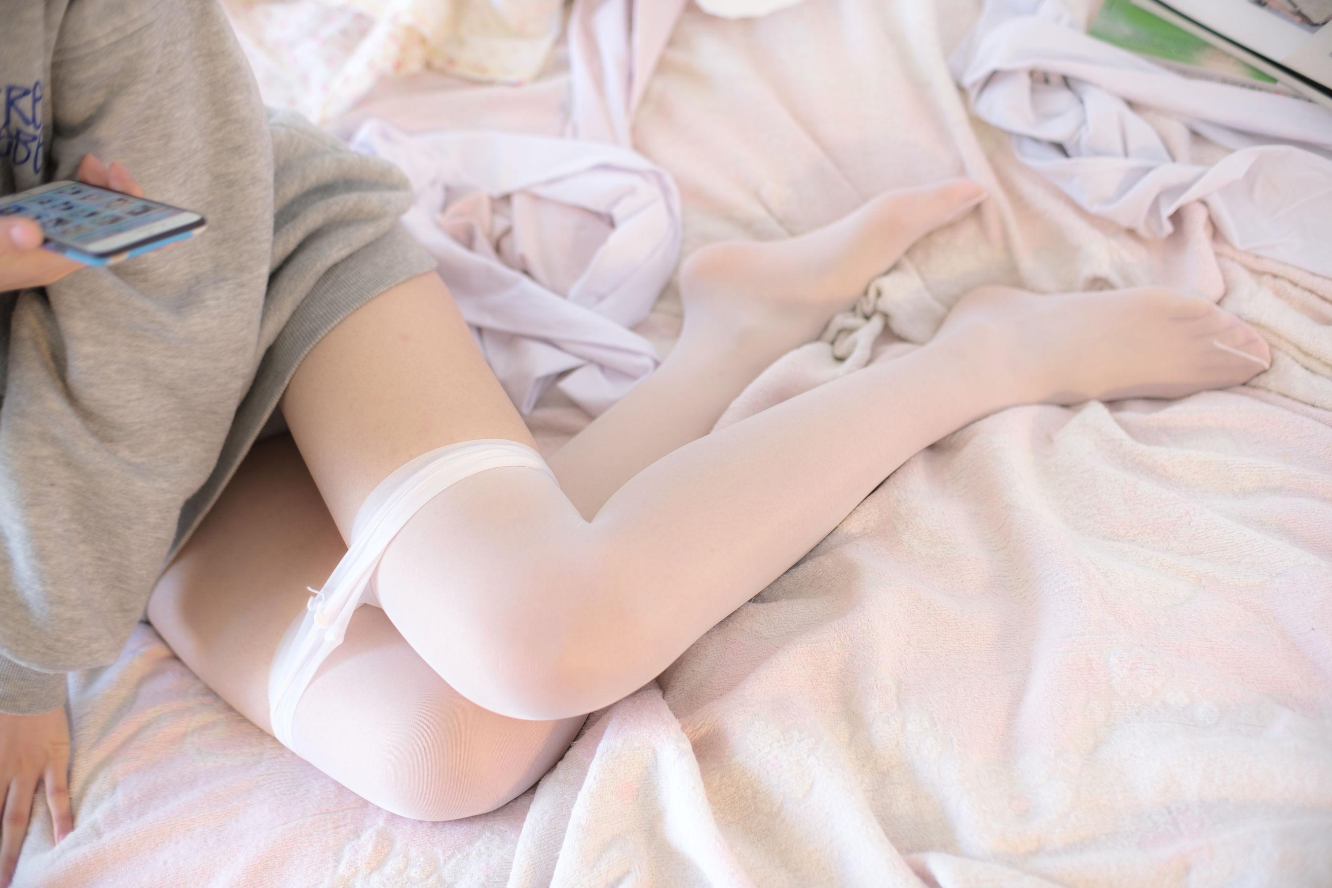 《少女的肉丝诱惑》 [森萝财团] X-003 写真集(137)