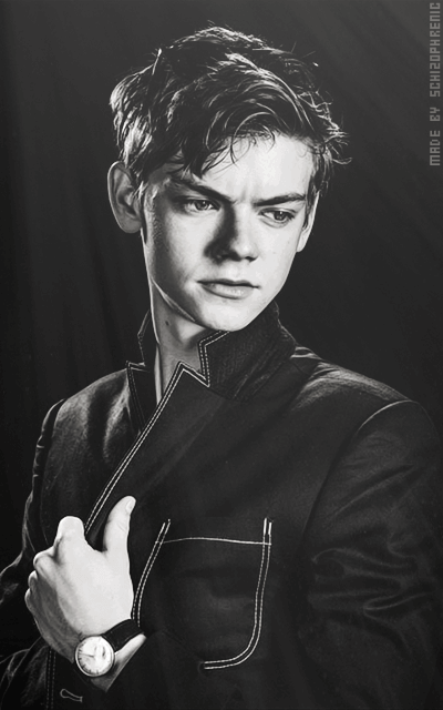 Thomas Brodie-Sangster BVeg8Y4k_o