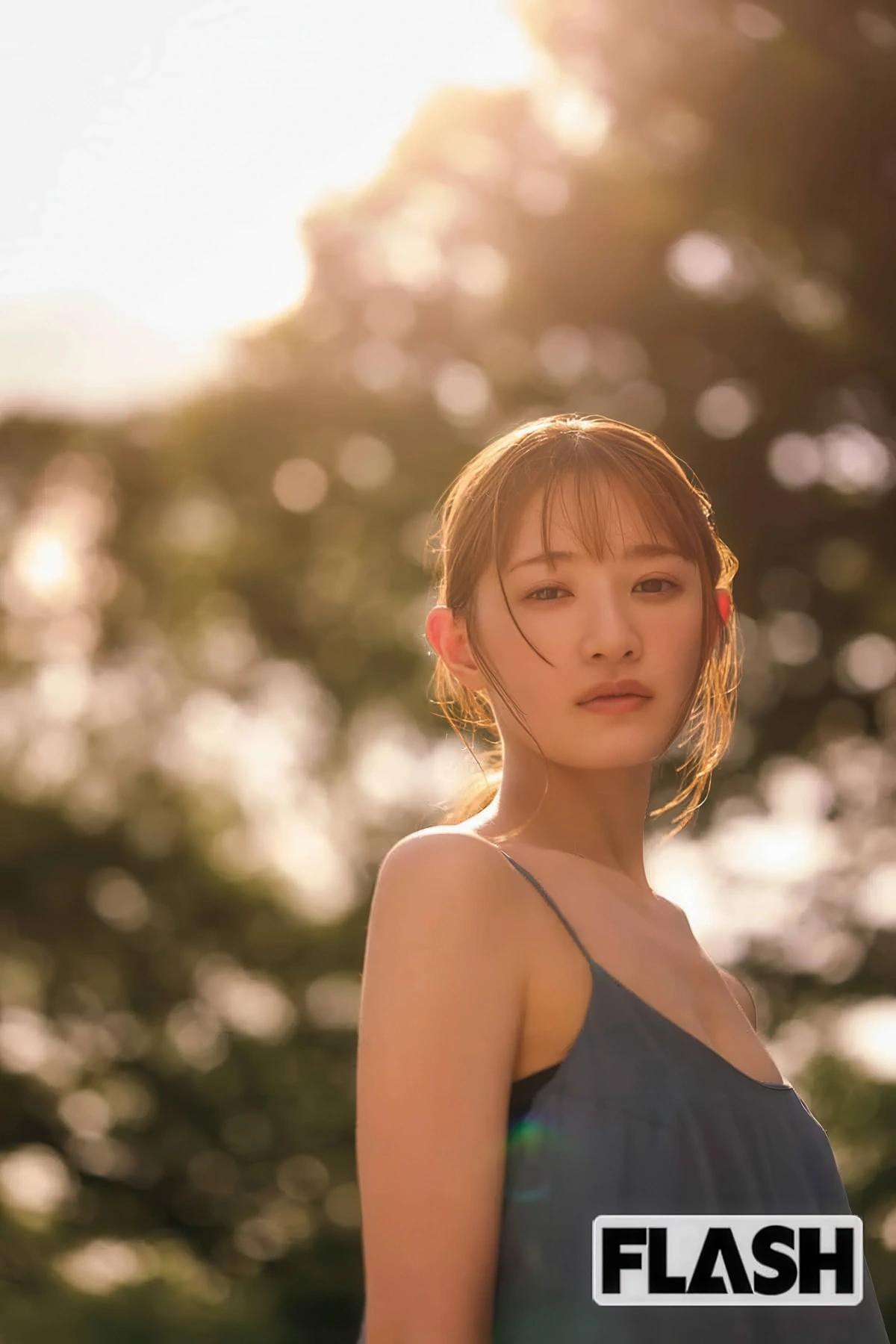 Kana Nakada 中田花奈, FLASH 2025.09.09 (フラッシュ 2025年9月9日号)(25)