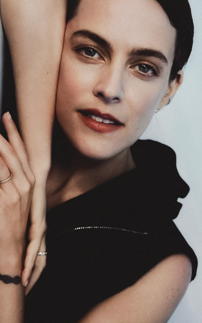 Riley Keough - Page 4 BnFT57iA_o