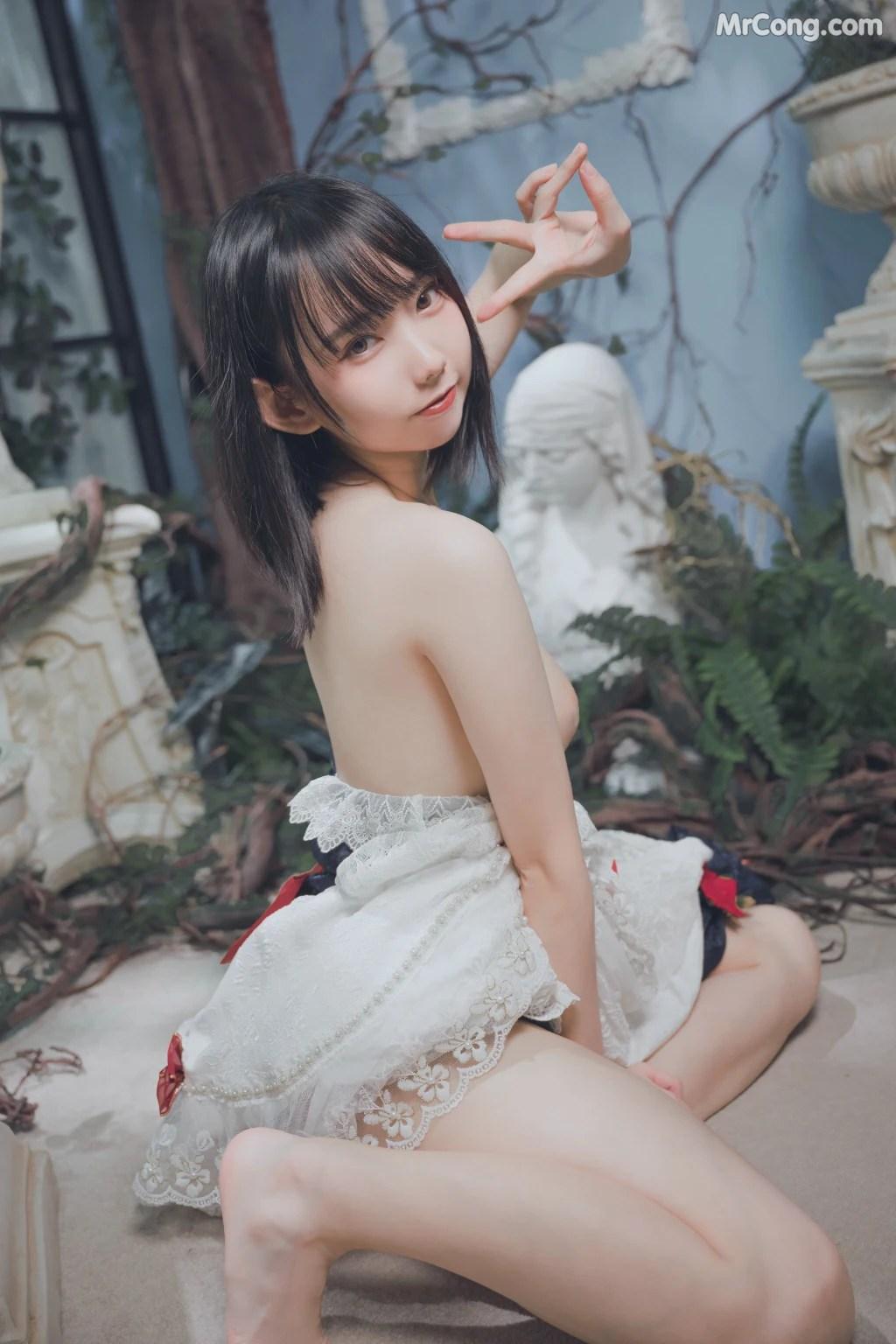 [Patreon] Azuki: Aug 2022 (77 photos)(38)