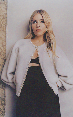 Sienna Miller - Page 5 YcbphHvq_o