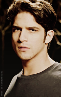 Tyler Posey MNiXEXJe_o