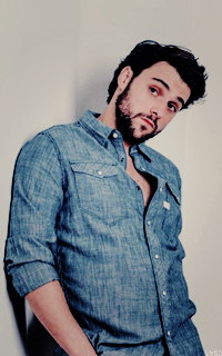 Jack Falahee RiZHmXWE_o