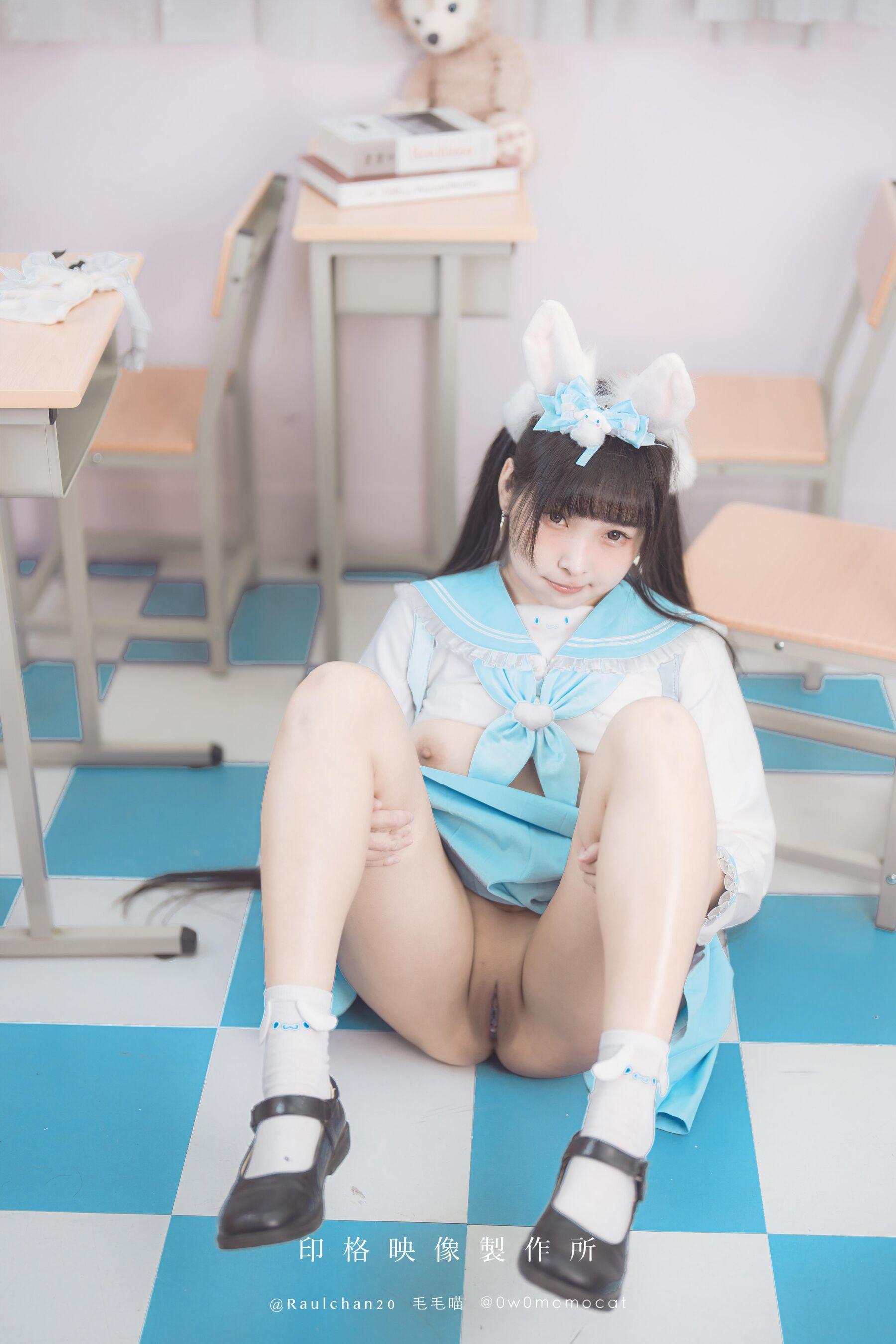 国模套图 慕慕Momo《玉桂狗 Cinnamoroll》(4)
