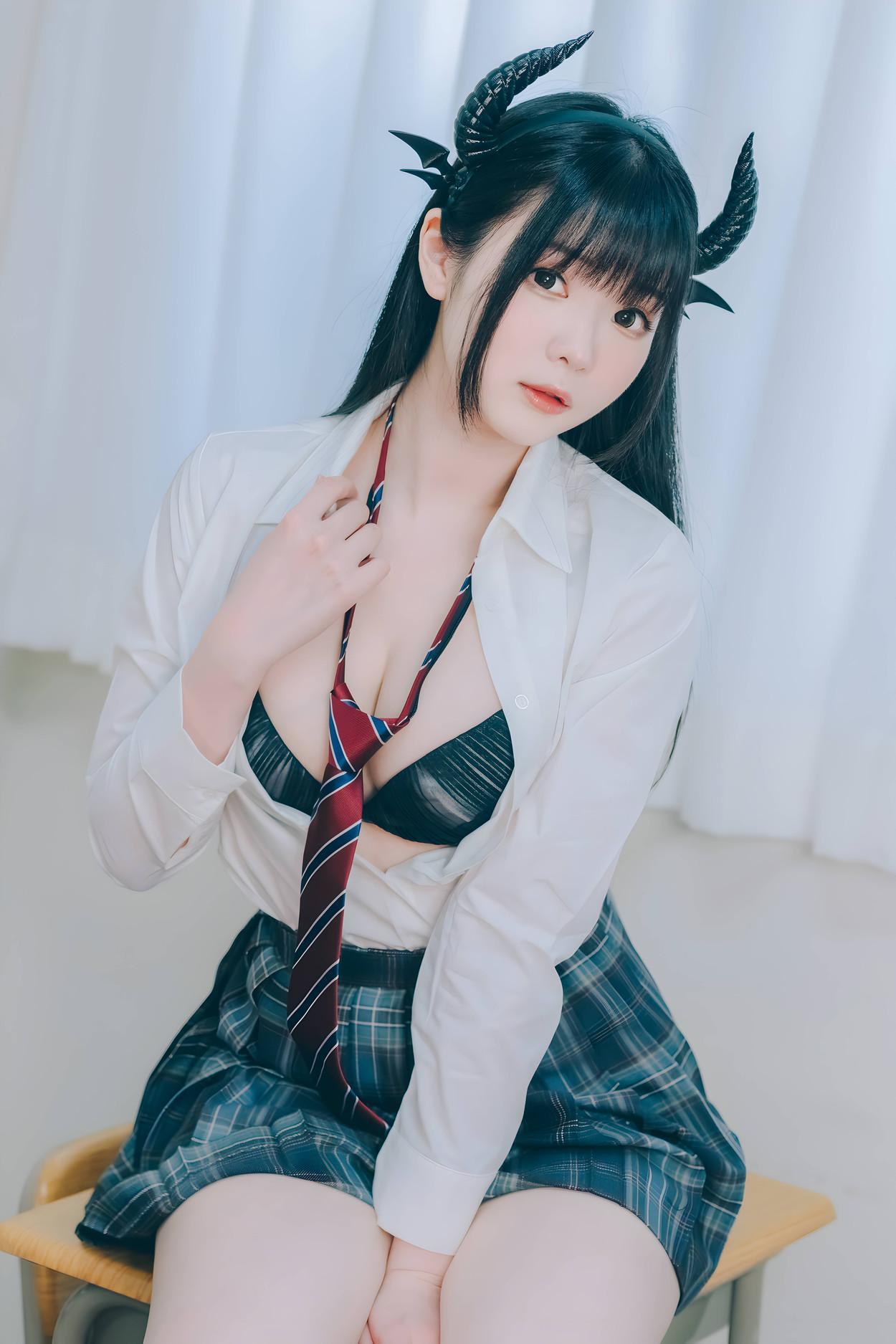 Cosplay 霜月shimo DL版写真集 隣のサキュバス霜月さん！！Vol.01 Set.01(40)