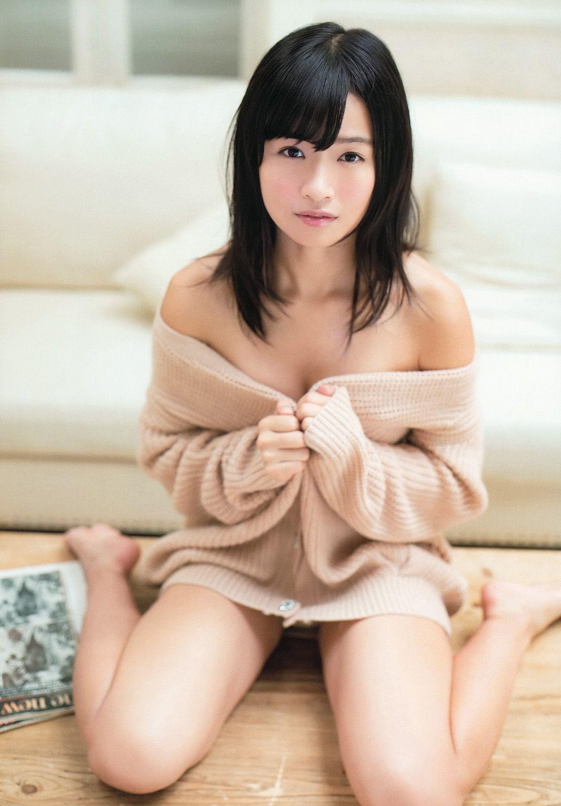 大場美奈 秋山美穂 金子栞 Akira 小松ひな 百川晴香 [Young Animal] 2014年No.23 写真杂志(30)