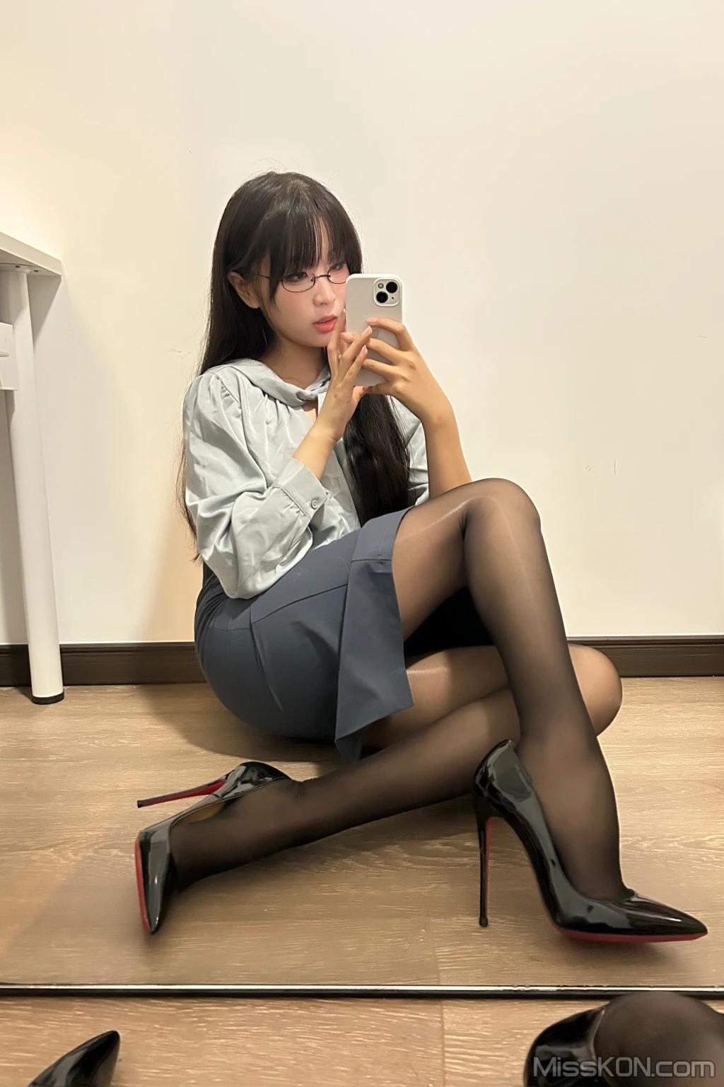 Coser@轩萧学姐: 蓝裙ol (190 photos )(184)