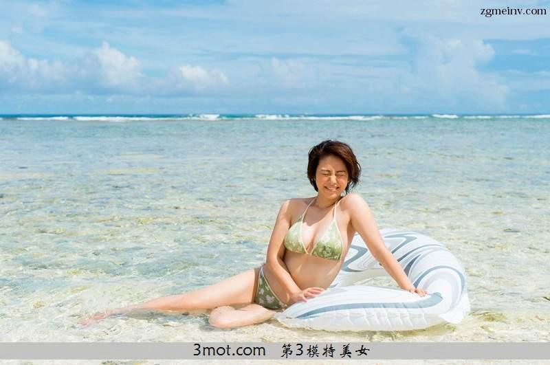 日本美女海边比基尼高清人体艺术照片(13)