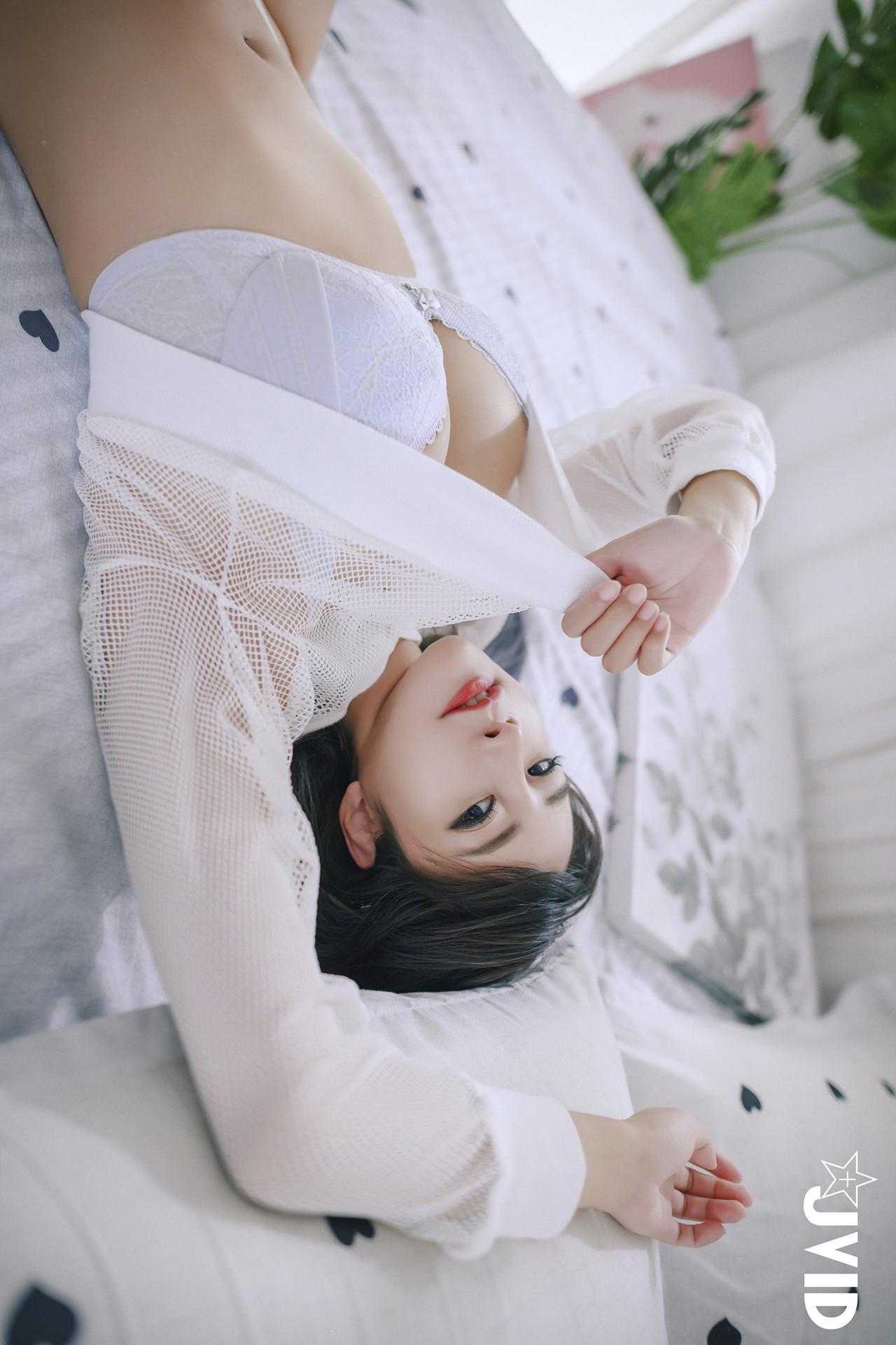 JVID Lele 樂樂 – 巨乳女神 樂樂－色誘閨密兄長，激情畫面曝光 Set.01(19)
