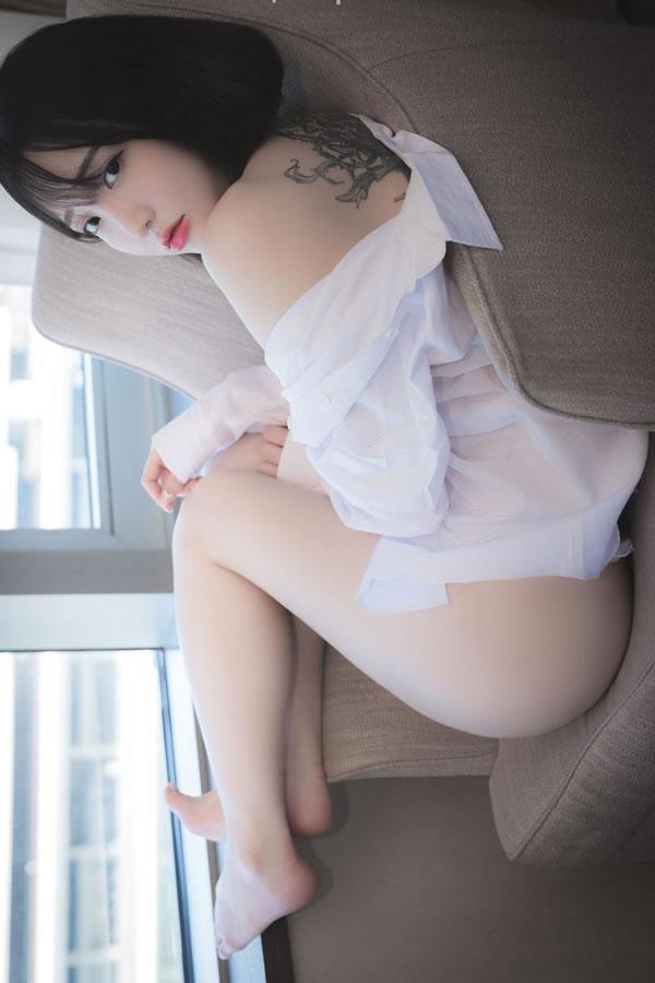 粉嫩美女孙乐乐白衣衬衫楚楚动人(24)