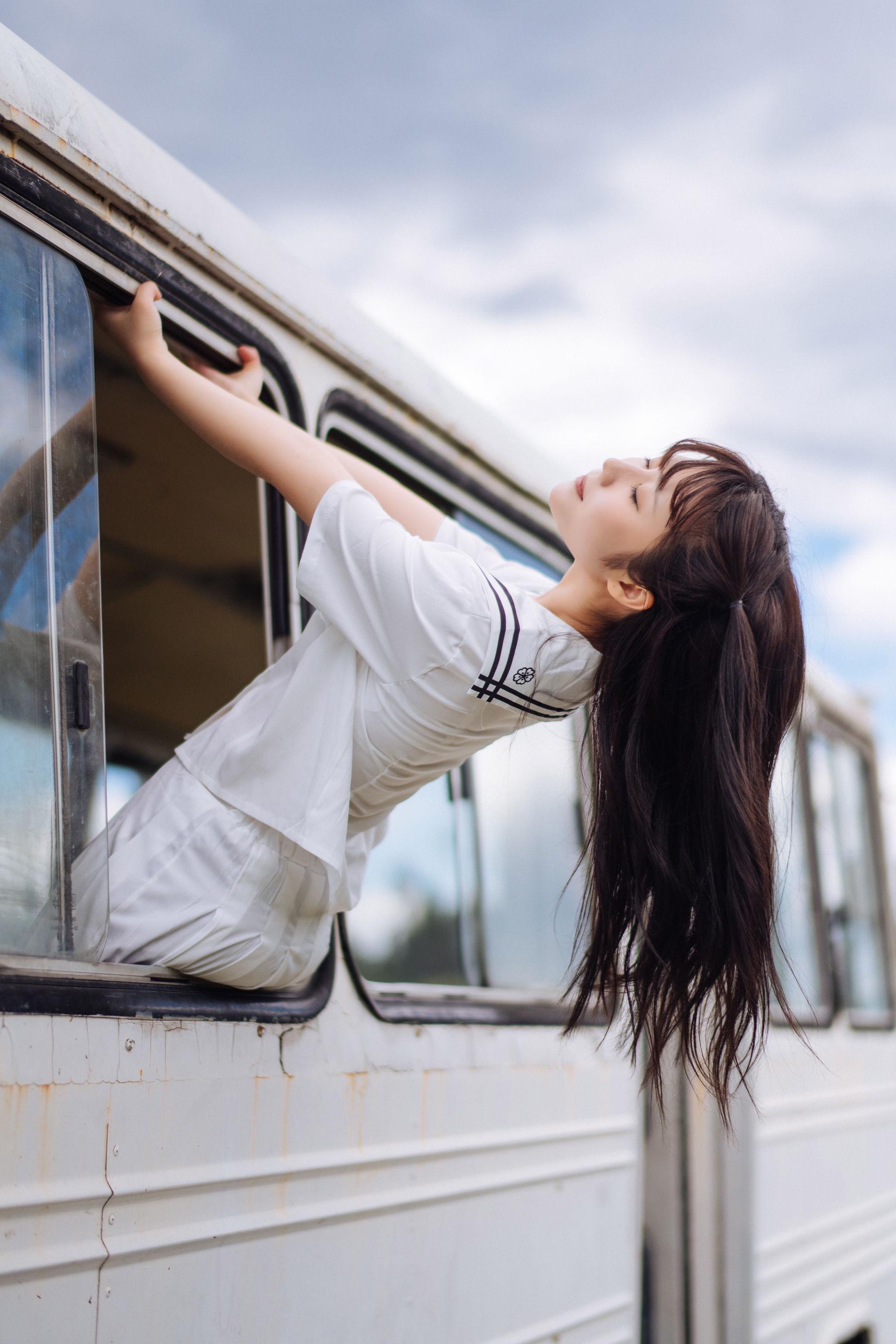 微博福利姬镜酱 《静夏之JK少女》 写真集(18)